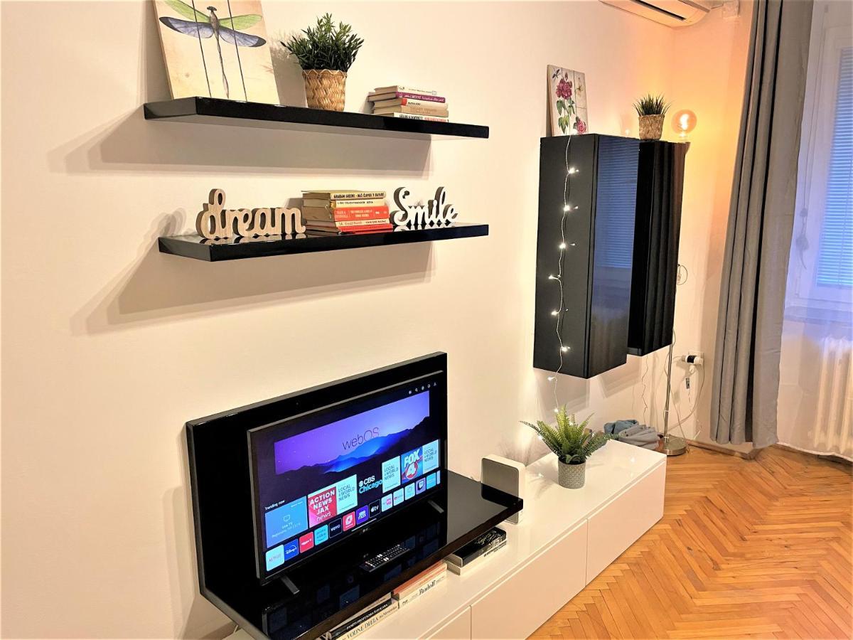 Apartment Helen - Old Town, Ac Bratislava Exteriör bild