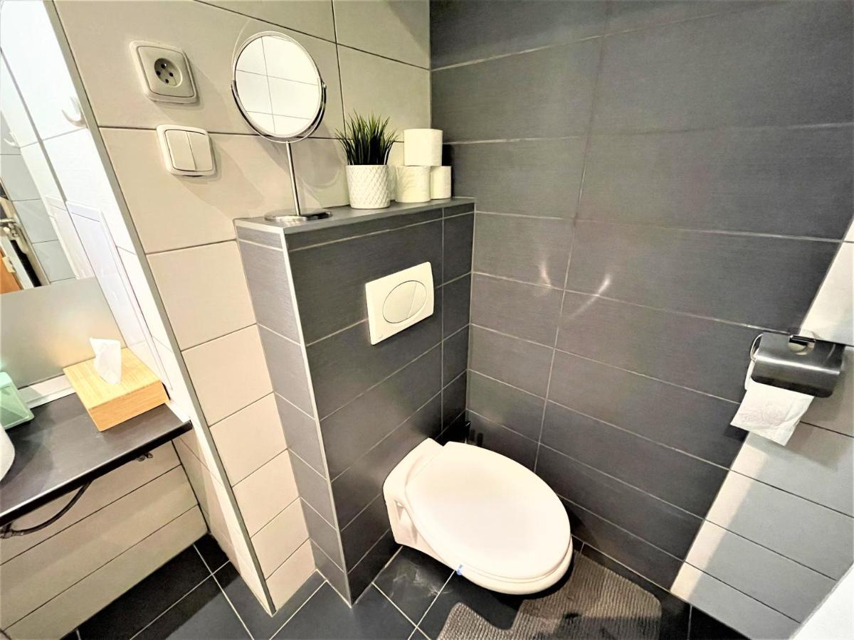 Apartment Helen - Old Town, Ac Bratislava Exteriör bild